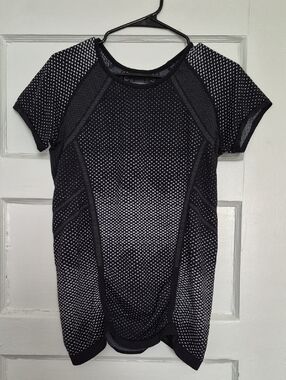 Athleta Black Mesh Polka Dot Short Sleeve Athletic Top Large